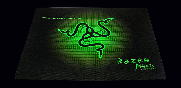 Razer Mantis- мягкий тканевый коврик на razer.ru