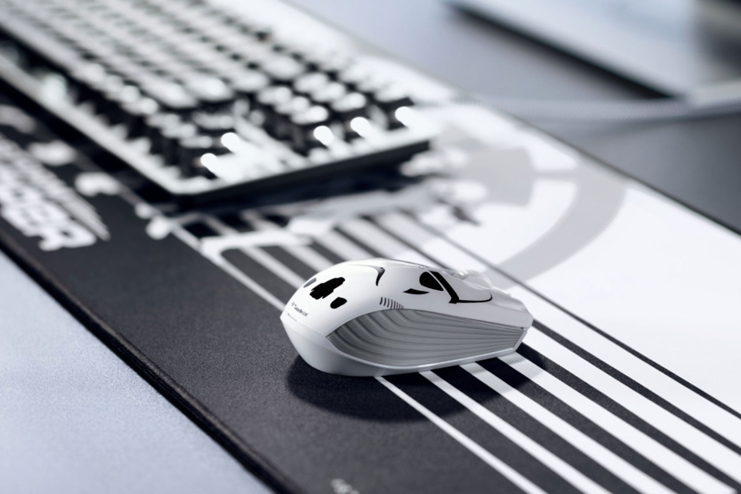 Razer Atheris Stormtrooper™ Edition - Фото 4 Оптическая мышь с беспроводным подключением и сенсором 7200 DPI