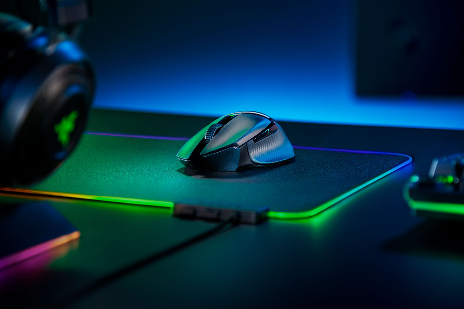 Razer Basilisk X HyperSpeed - купить новую беспроводную мышь на razer.ru