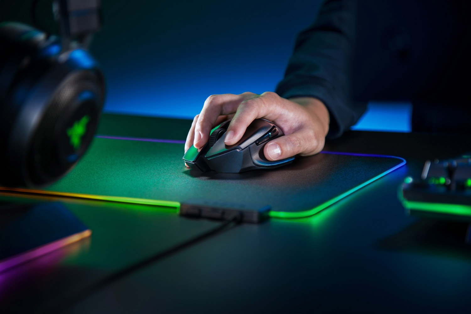 Razer Basilisk X HyperSpeed - купить новую беспроводную мышь на razer.ru