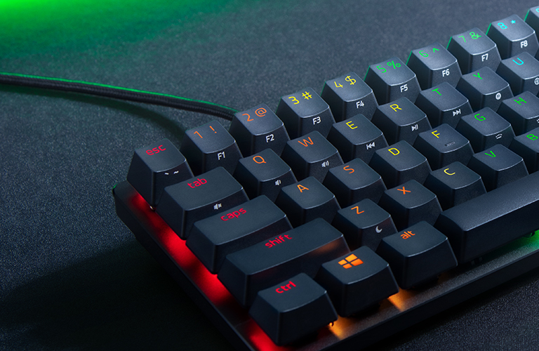 Как менять подсветку на клавиатуре razer huntsman mini