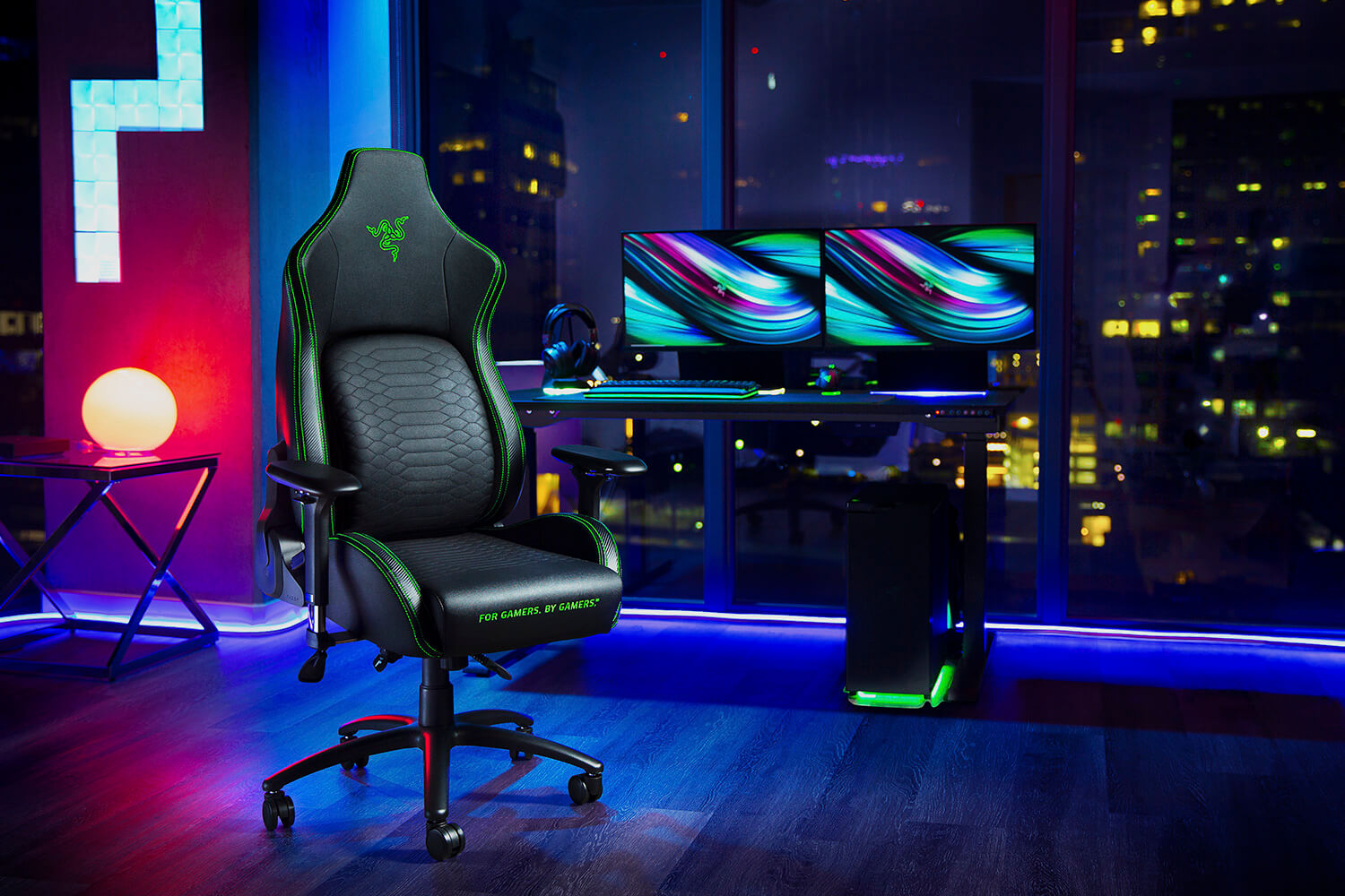 Razer Iskur - Фото 1 Игровое кресло Razer Iskur