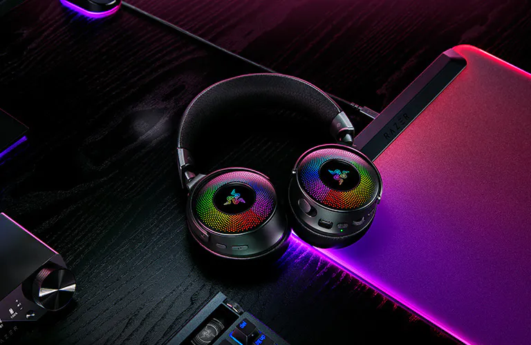 razer-kraken-v4-pro-lighting-mobile.webp