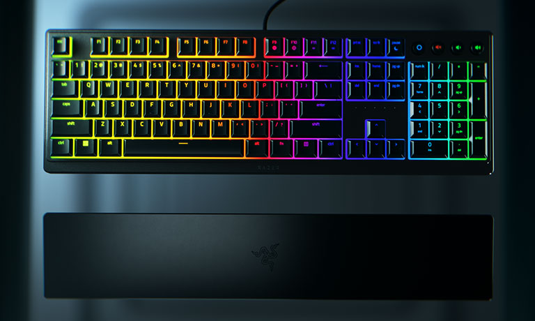 Razer Ornata V3 — Купить низкопрофильную игровую клавиатуру на Razer.ru