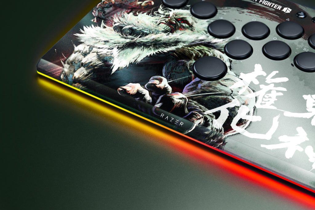 Тонкий корпус Razer Kitsune Fighter’s Edition: Akuma