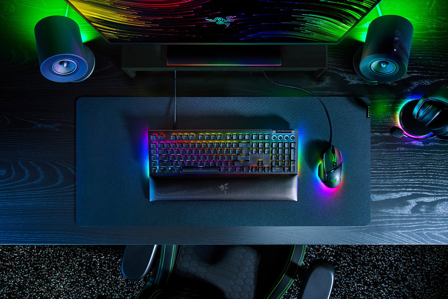 Razer Игровая клавиатура Blackwidow V4 Green Switch Черный