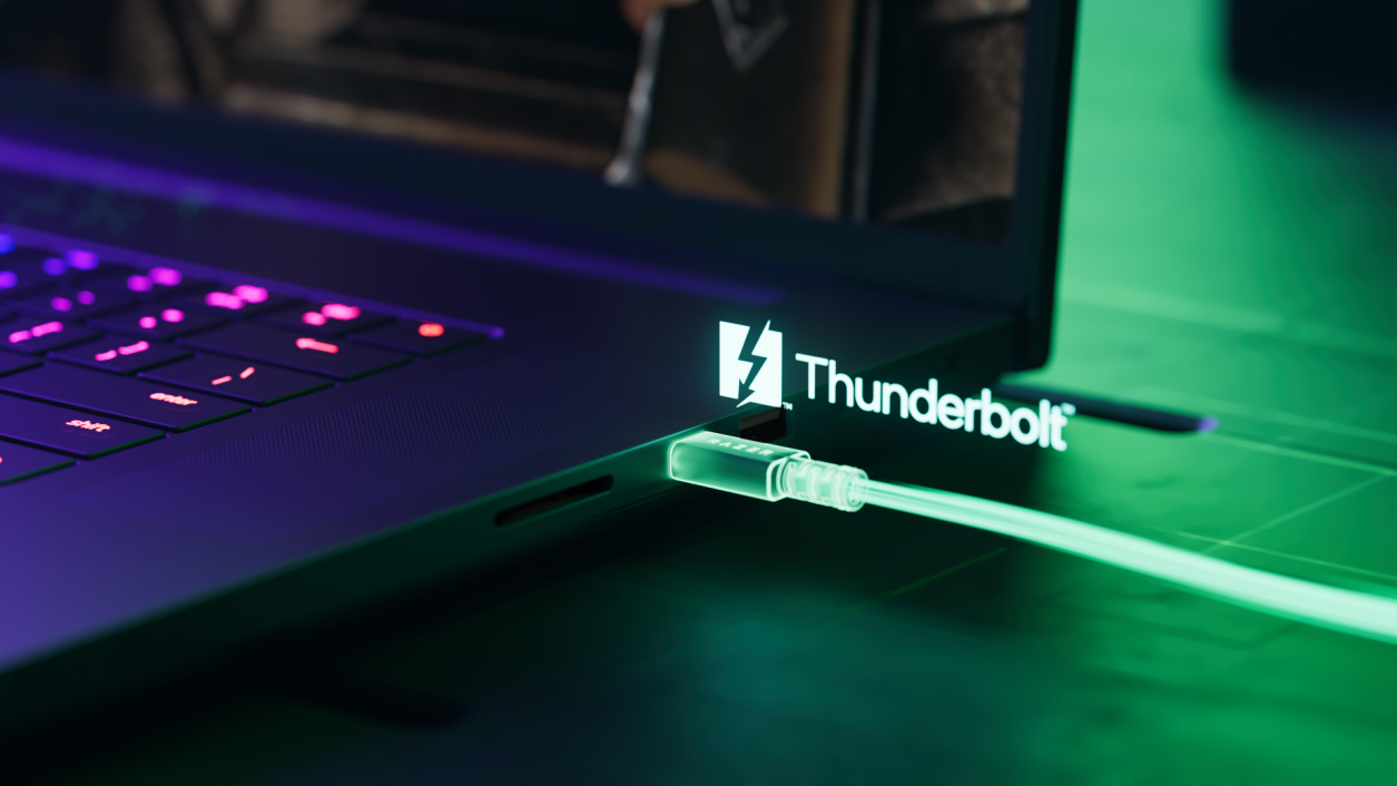 Razer Blade 18 (2024) с Thunderbolt™ 5