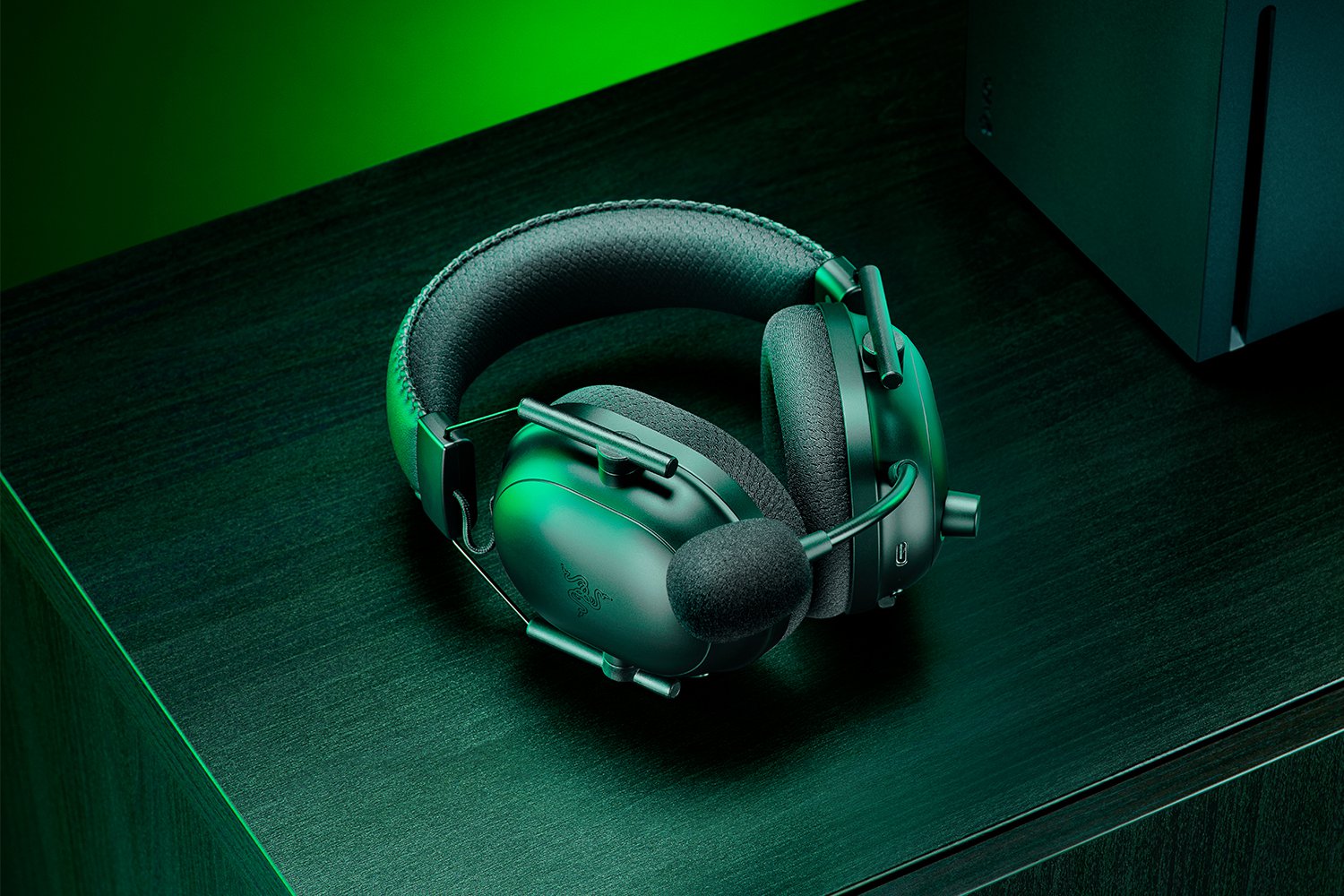 Razer BlackShark V2 Pro — Купить беспроводную киберспортивную гарнитуру для  консоли Razer.ru